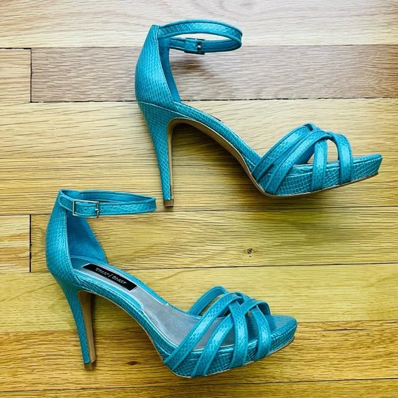 White House Black Market Heels, Size 7M, Turquoise - Picture 6 of 11